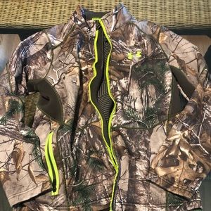 Boys hunting gear! Used once- great condition!